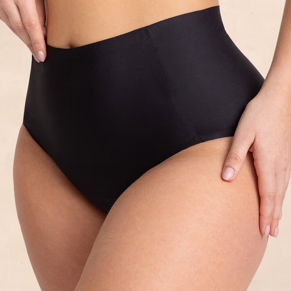 Truekind® Seamless Stretch Mid-Waist Brief - Black, Size 16-24 New in Packaging